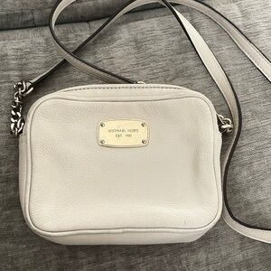 Michael kors cross body creme bag